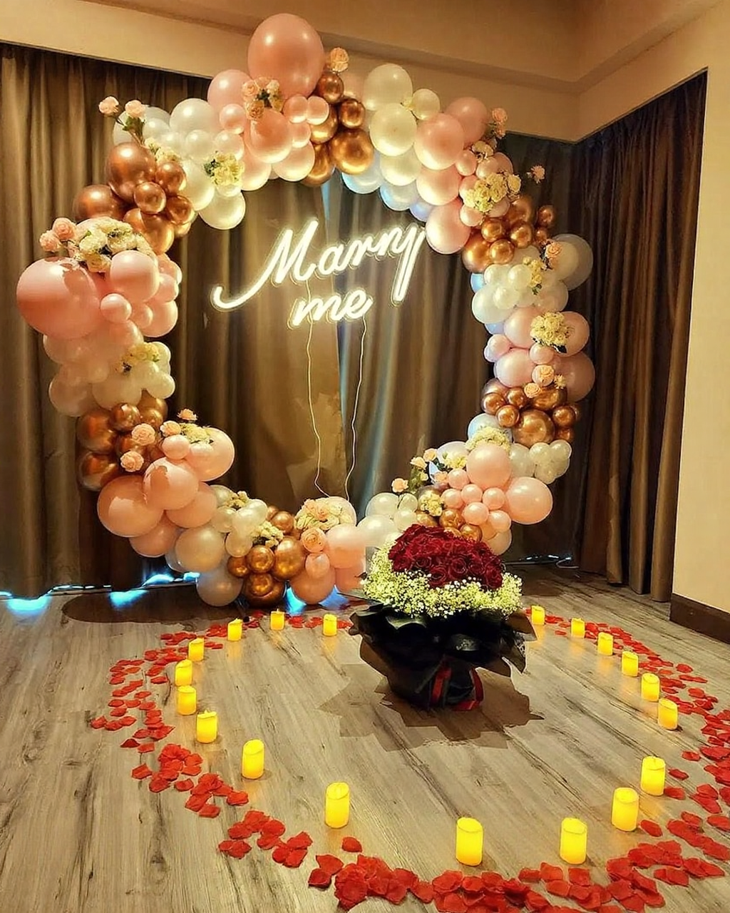 Marry Me Balloon Décor